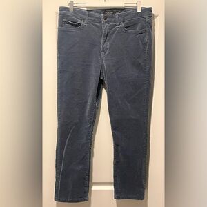 Lauren Ralph Lauren Size 12 Steel Blue Corduroy Womens
Waist 34”  Inseam 27.5”